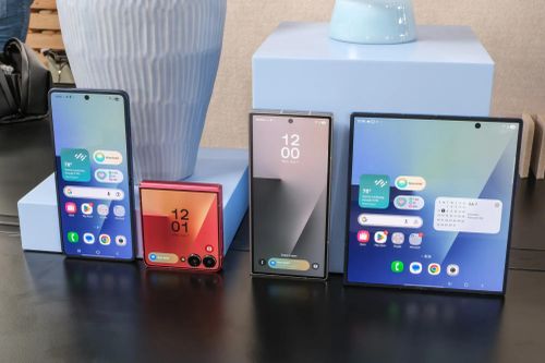 Samsung làm mỏng smartphone gập, mang AI lên đồng hồ