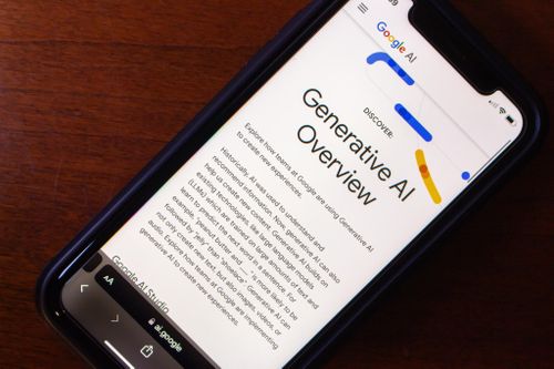 Báo chí đối mặt tình huống nghiêm trọng vì AI của Google