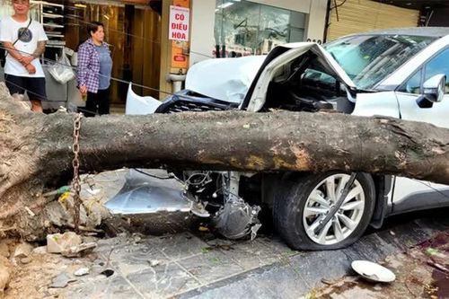 Giám đốc Công an TP Hà Nội chỉ đạo làm rõ vụ tai nạn liên hoàn