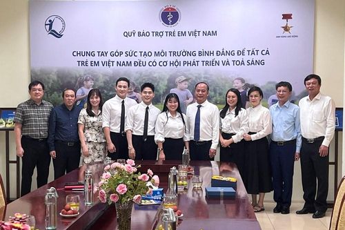 Đồng hành cùng trẻ em bị bệnh tim và trẻ em có hoàn cảnh khó khăn