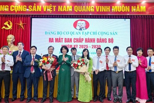 Phấn đấu trở thành cơ quan nghiên cứu lý luận chính trị trọng điểm của Đảng