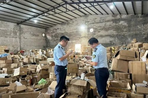 Phát hiện hơn 47.000 sản phẩm nhập lậu trị giá hơn 1,2 tỷ đồng