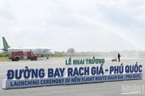 Phó Thủ tướng chỉ đạo khẩn trương hoàn thành quy hoạch, triển khai đầu tư nâng cấp Cảng hàng không Rạch Giá