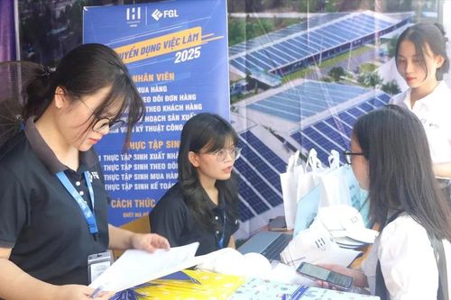 Đà Nẵng kết nối việc làm cho sinh viên, người lao động