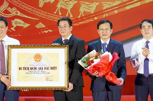 Khánh Hòa đón nhận Bằng xếp hạng Di tích quốc gia đặc biệt Tháp Bà Ponagar