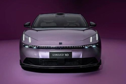 Lynk & Co 10 EM-P từ 700 triệu, 'ăn' chỉ 4,2 lít xăng/100km