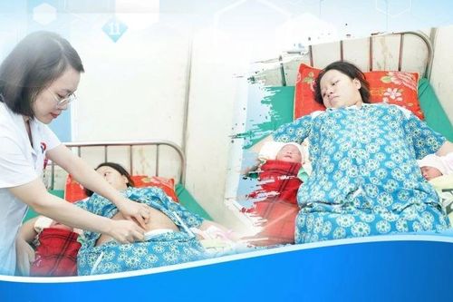 Hơn 3 tháng giữ thai đôi cho sản phụ dọa sinh non từ 22 tuần