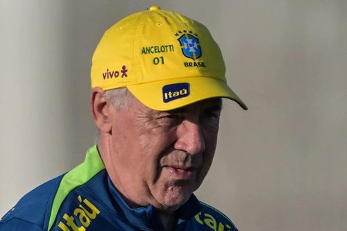 HLV Ancelotti lĩnh án tù