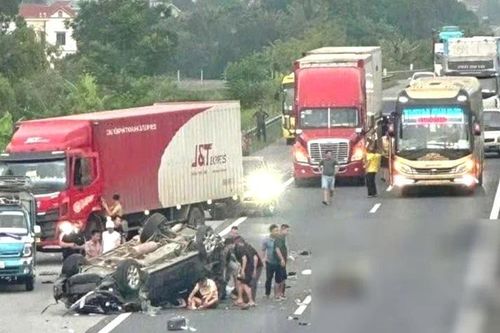 Tình hình sức khỏe 4 người bị thương sau tai nạn thảm khốc trên cao tốc