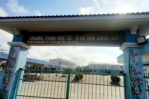 Hủy bản án 7 năm tù đối với hiệu trưởng bị cáo buộc tham ô hơn 10 triệu đồng