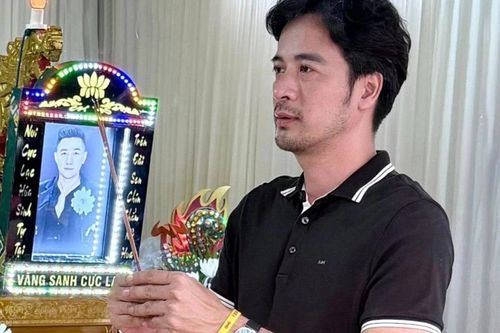 Lễ tang người mẫu Nam Phong