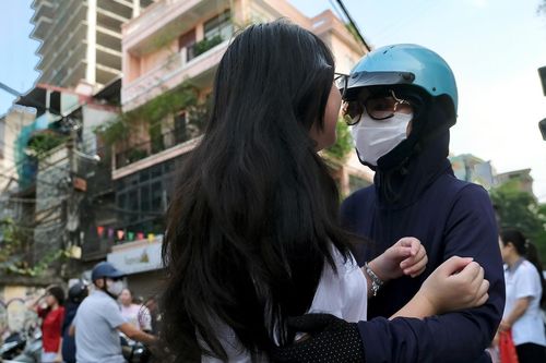 'Con thi trượt rồi', phép thử cho tình yêu và áp lực