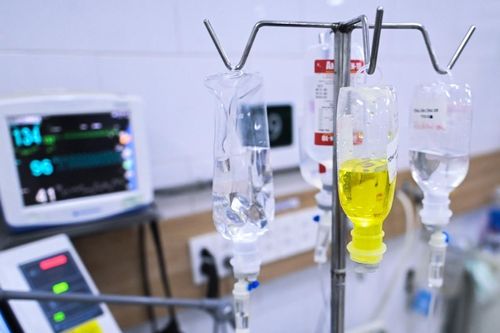 Trẻ đi cấp cứu sau khi uống loại thuốc đóng gói như kẹo thạch