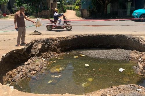 Động thái mới của chính quyền Phú Thọ liên quan 'hố tử thần' sát quốc lộ