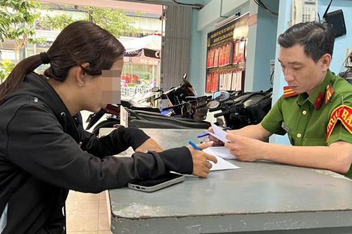 Trích xuất camera vạch trần màn kịch của người vợ 28 tuổi