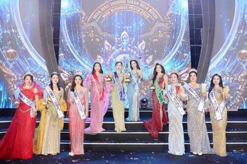Chủ nhà hàng bê thui Cầu Mống thành Á hậu Doanh nhân Hòa bình