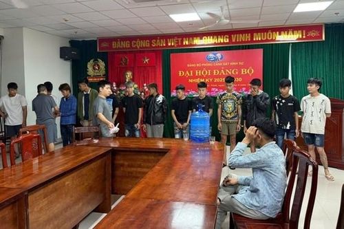 Phê chuẩn khởi tố 14 đối tượng cướp tài sản và gây rối trật tự công cộng