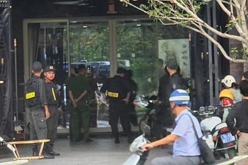 Sau loạt 'đại ca giang hồ' bị bắt, công an phong tỏa, khám xét nhà Mạnh 'gỗ'