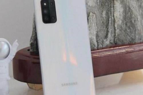 Đã đến lúc ngừng sử dụng ba mẫu thiết bị Galaxy này?