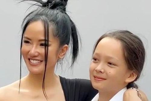 Con trai diva Hồng Nhung ở tuổi 13, cắt tóc ngắn xuất hiện như 'soái ca'
