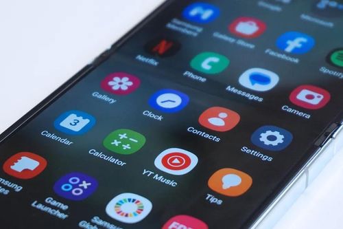5 tính năng mới hữu ích dành cho điện thoại Android, đặc biệt là máy gập