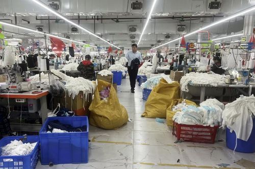 Nhập khẩu hàng may mặc của Mỹ từ Trung Quốc xuống thấp nhất 22 năm
