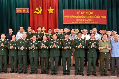 Đoàn Kinh tế Quốc phòng 915 tổ chức lễ kỷ niệm 10 năm thành lập