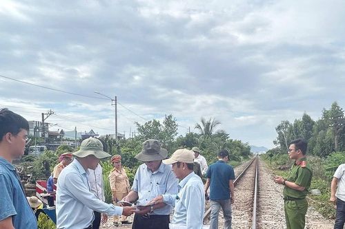 Gia Lai: Đóng 3 lối đi tự mở nguy hiểm qua tuyến đường sắt Bắc - Nam