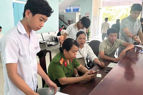 Nỗ lực phục vụ người dân sau sáp nhập đơn vị hành chính