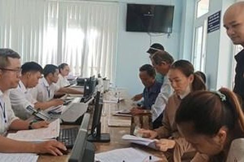 Tháo gỡ vướng mắc lĩnh vực đất đai cho người dân