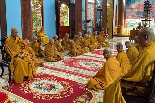 TP.HCM: Chư Tăng hạ trường tổ đình Vạn Thọ, chùa Đức Phú tổ chức Bố-tát trong mùa An cư kiết hạ