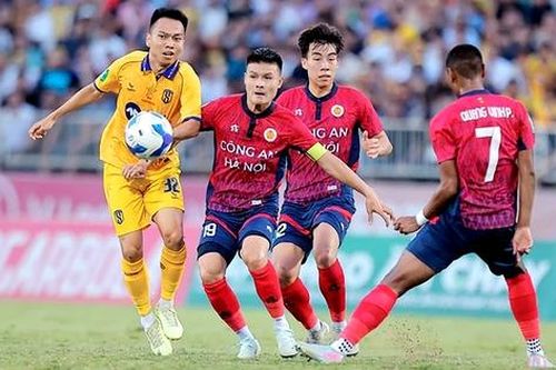 Bóng đá chuyên nghiệp ra sao sau sáp nhập tỉnh?