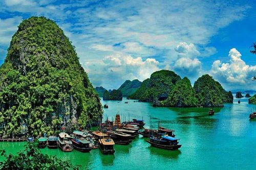 Ngành du lịch Quảng Ninh đón hơn 12 triệu lượt khách trong nửa đầu năm 2025