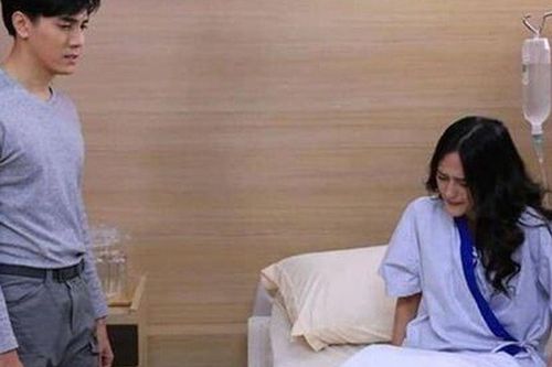 Ly hôn 7 tháng vợ cũ đẻ con giống hệt mình, chồng đến nhận thì 'khui' được bí mật không thể ngờ