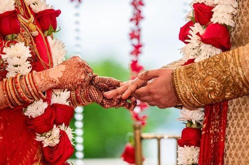 'Từng là con dâu tương lai của tôi, giờ lại thành vợ của chồng tôi': Lời nói cay đắng từ người mẹ bị phản bội