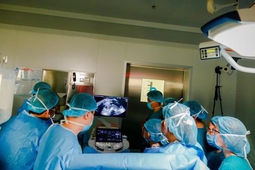 Số lượt khám, chữa bệnh nội, ngoại trú ở TPHCM 6 tháng đầu năm đều tăng