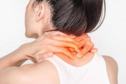 2 bài tập dành cho người đau mỏi cổ vai gáy