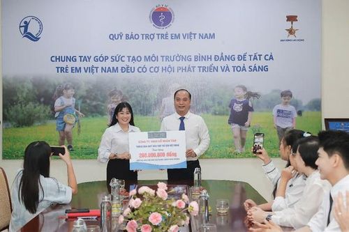 Tiếp nhận 1 tỷ đồng để ưu tiên hỗ trợ phẫu thuật tim cho trẻ có hoàn cảnh khó khăn