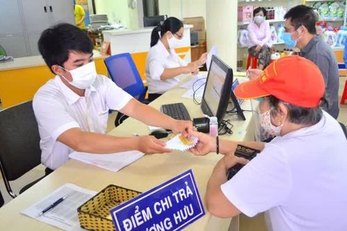 Đóng bảo hiểm xã hội tự nguyện trước năm 2021 được hưởng lương hưu khi đủ 55 tuổi