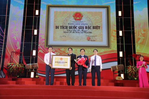 Khánh Hòa: Vinh danh Di tích Tháp Bà Pô Nagar và Nghề khai thác trầm hương