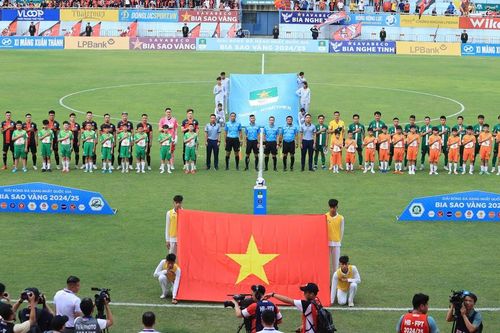 Chuyên gia Đoàn Minh Xương: 'Chờ V-League khởi sắc'