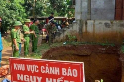 Phú Thọ di dời khẩn cấp người dân khỏi khu vực sạt lở nguy hiểm
