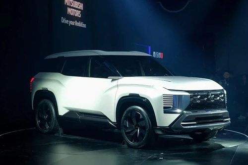 Mitsubishi Destinator - 'DST Concept thương mại' chốt ra mắt