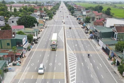 Xóa bỏ toàn bộ vạch xương cá trên Quốc lộ 1 qua Hà Tĩnh