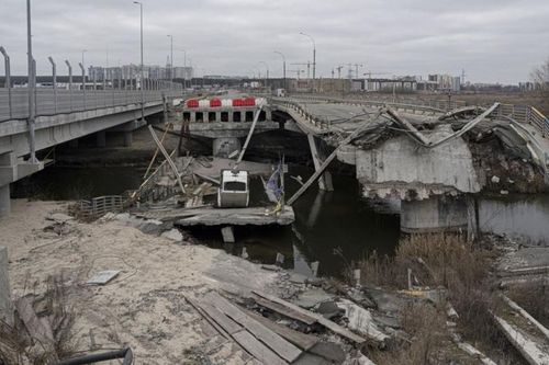 Hội nghị quốc tế về tái thiết Ukraine: Hy vọng mong manh