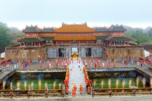 Thành phố Huế cùng đất nước bước vào kỷ nguyên mới