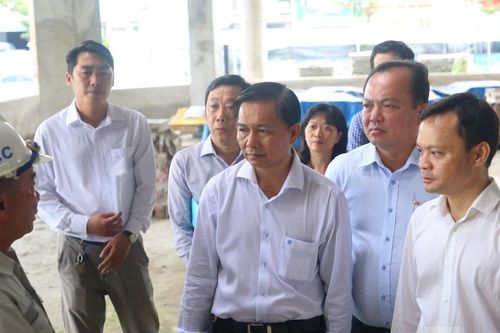 Chủ tịch Cần Thơ kiểm tra, tìm cách gỡ dự án bệnh viện nghìn tỷ 'đắp chiếu'
