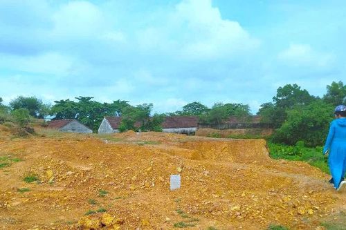 Lập mộ giả để bao xây nghĩa trang trái phép