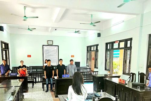 Nhân viên bảo vệ di tích chiếm đoạt hàng trăm vé tham quan Đại Nội Huế