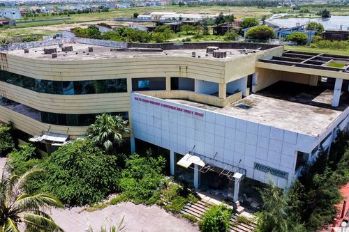 Khu nghỉ dưỡng Quất Lâm đìu hiu, biệt thự ở dự án 500 tỷ đồng 'trơ xương' cùng mưa nắng